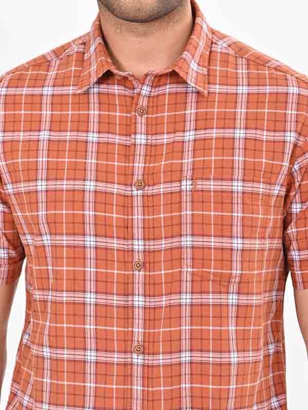 Indian Terrain Men's Regular Fit Half Sleeve Checkered Brown Shirt